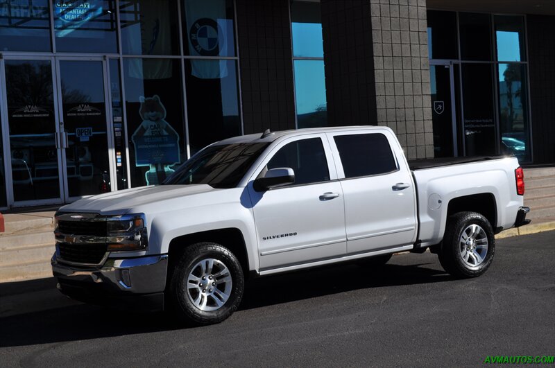 2017 Chevrolet Silverado 1500 LT  Crew Cab - Photo 5 - Scottsdale, AZ 85260