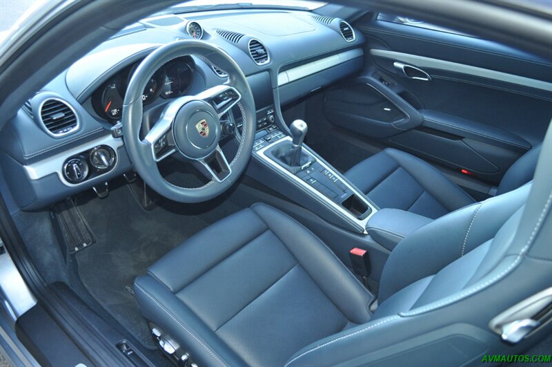 2024 Porsche 718  Cayman - Photo 18 - Scottsdale, AZ 85260
