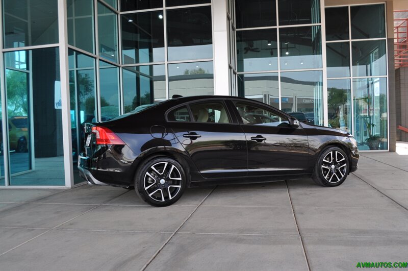 2017 Volvo S60 T5 Dynamic   - Photo 10 - Scottsdale, AZ 85260