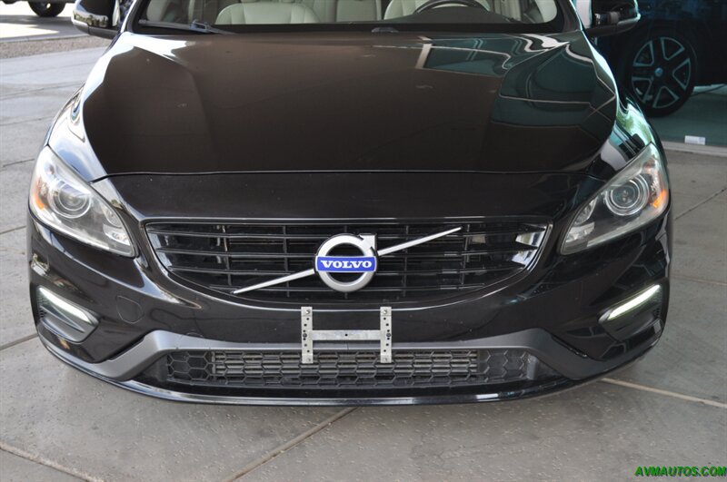 2017 Volvo S60 T5 Dynamic   - Photo 8 - Scottsdale, AZ 85260