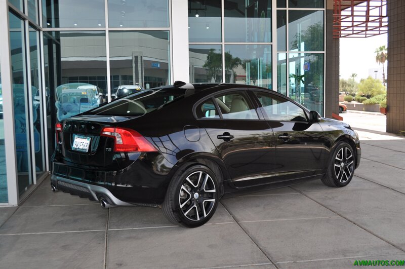 2017 Volvo S60 T5 Dynamic   - Photo 12 - Scottsdale, AZ 85260