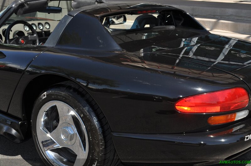 1994 Dodge Viper RT/10   - Photo 19 - Scottsdale, AZ 85260