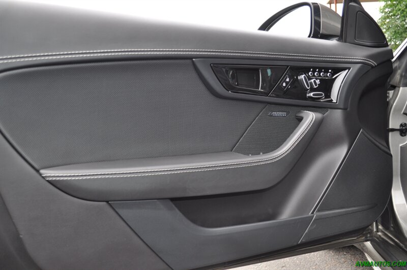 2023 Jaguar F-Type P450 R-Dynamic  Convertible - Photo 24 - Scottsdale, AZ 85260