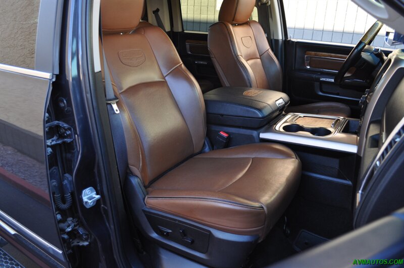 2018 RAM 3500 Laramie Longhorn Dually - Photo 16 - Scottsdale, AZ 85260