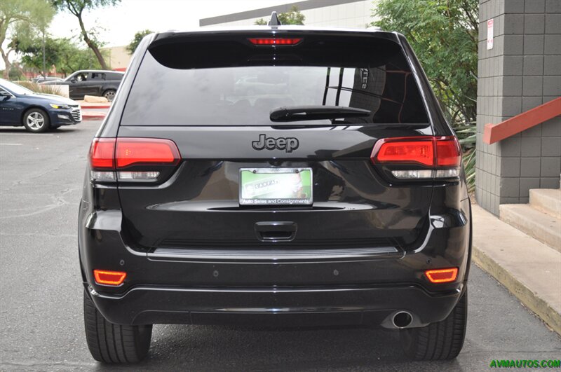 2017 Jeep Grand Cherokee Altitude   - Photo 9 - Scottsdale, AZ 85260
