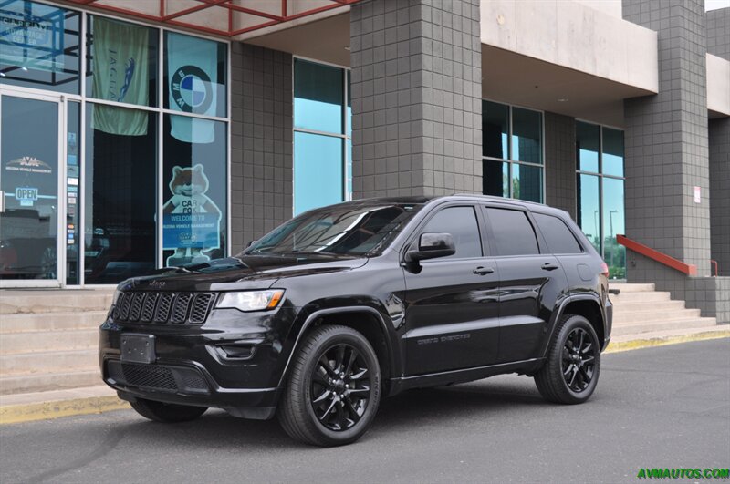 2017 Jeep Grand Cherokee Altitude   - Photo 6 - Scottsdale, AZ 85260