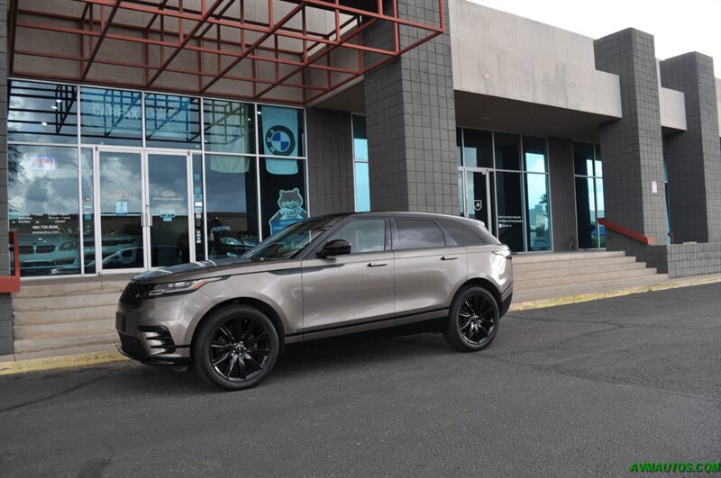 2020 Land Rover Range Rover Velar P250 R-Dynamic S   - Photo 8 - Scottsdale, AZ 85260
