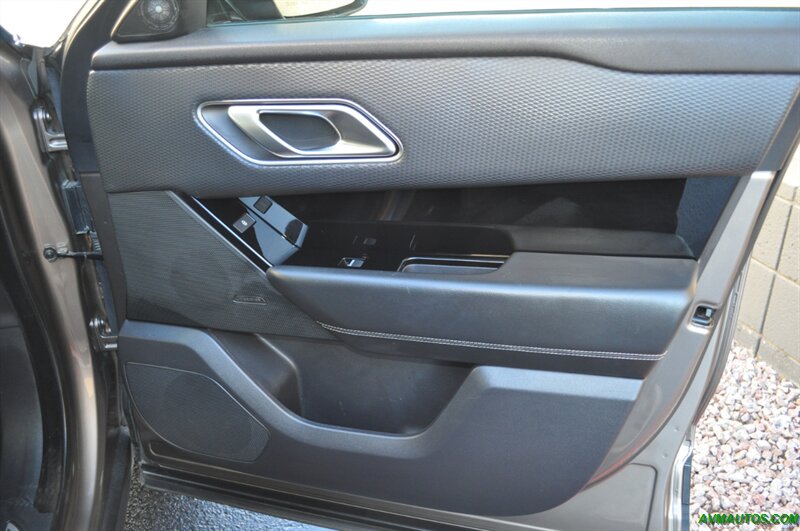 2020 Land Rover Range Rover Velar P250 R-Dynamic S   - Photo 28 - Scottsdale, AZ 85260