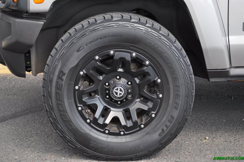 2007 Hummer H3 Luxury  Adventure - Photo 16 - Scottsdale, AZ 85260