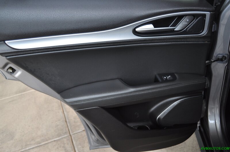 2018 Alfa Romeo Stelvio Ti Sport   - Photo 28 - Scottsdale, AZ 85260