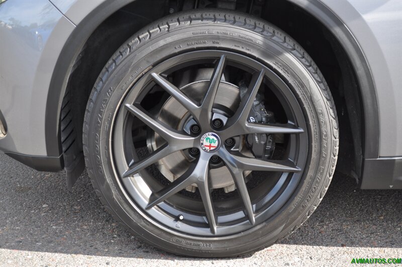 2018 Alfa Romeo Stelvio Ti Sport   - Photo 15 - Scottsdale, AZ 85260