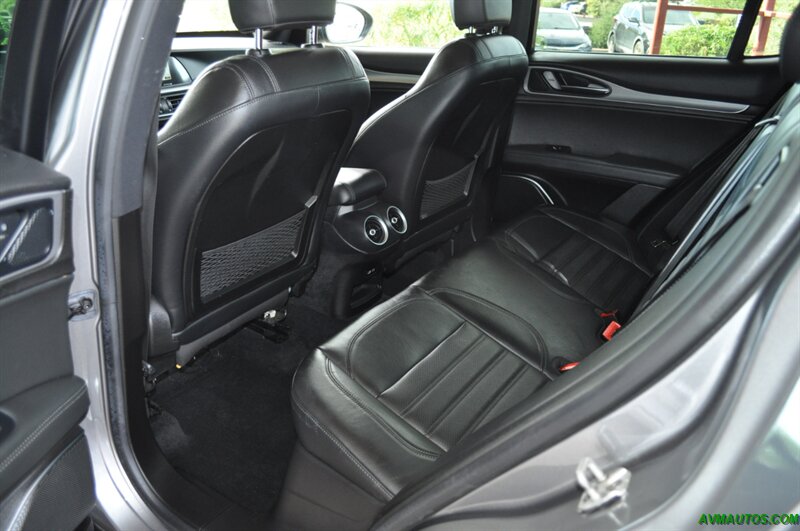 2018 Alfa Romeo Stelvio Ti Sport   - Photo 25 - Scottsdale, AZ 85260