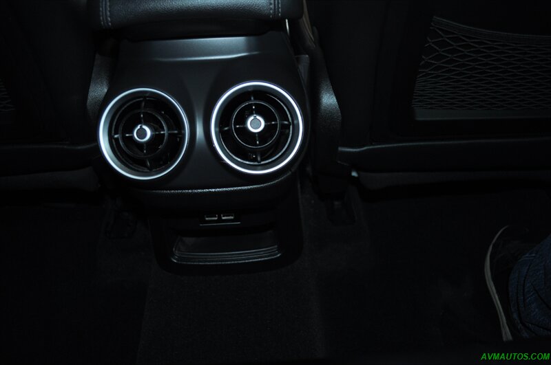 2018 Alfa Romeo Stelvio Ti Sport   - Photo 32 - Scottsdale, AZ 85260