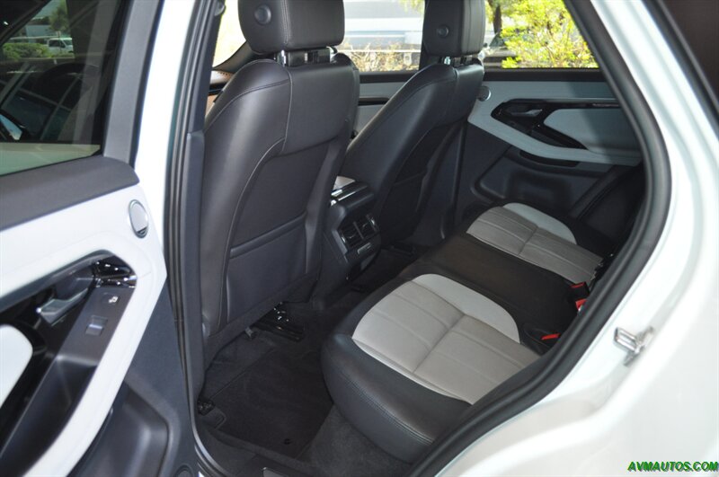 2020 Land Rover Range Rover Evoque R-Dynamic SE   - Photo 18 - Scottsdale, AZ 85260