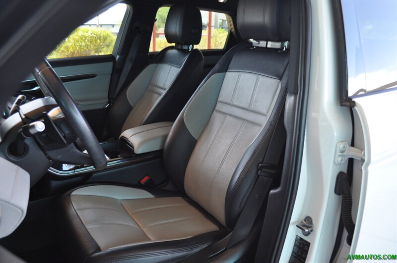 2020 Land Rover Range Rover Evoque R-Dynamic SE   - Photo 17 - Scottsdale, AZ 85260