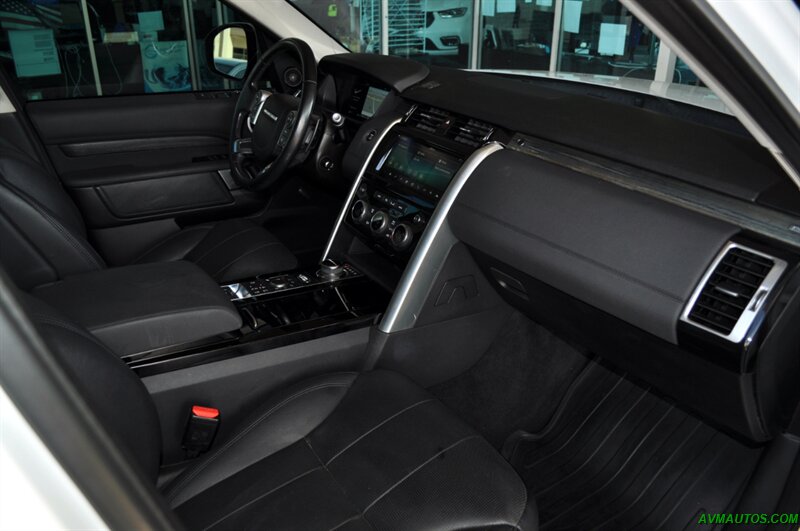 2018 Land Rover Discovery HSE   - Photo 23 - Scottsdale, AZ 85260