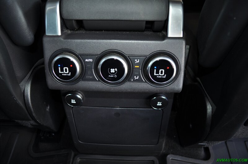 2018 Land Rover Discovery HSE   - Photo 30 - Scottsdale, AZ 85260