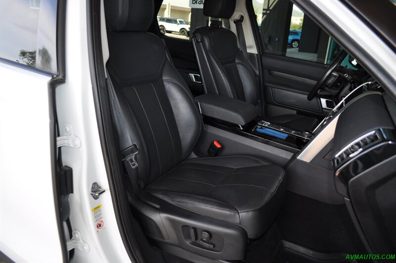 2018 Land Rover Discovery HSE   - Photo 24 - Scottsdale, AZ 85260
