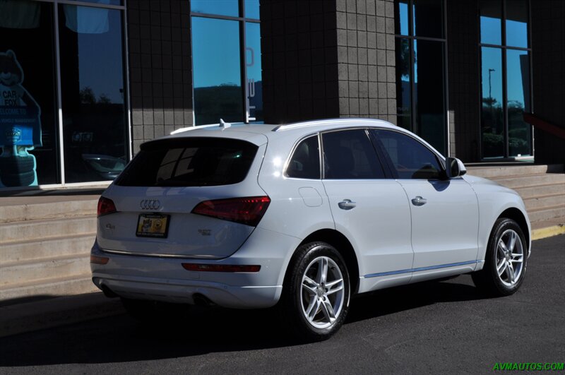 2015 Audi Q5 2.0T quattro Premium Plus   - Photo 11 - Scottsdale, AZ 85260