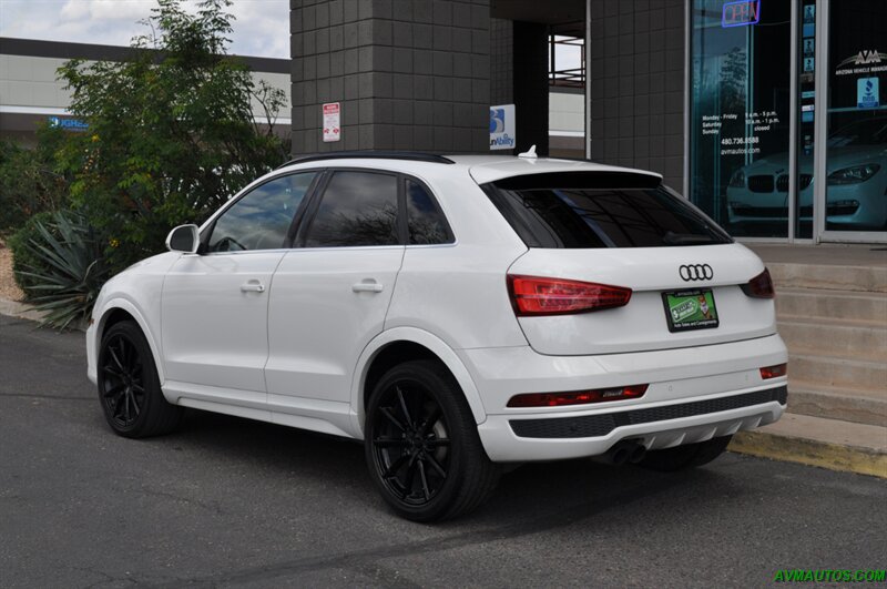 2018 Audi Q3 2.0T Premium Plus  S-Line Black Optic package - Photo 11 - Scottsdale, AZ 85260