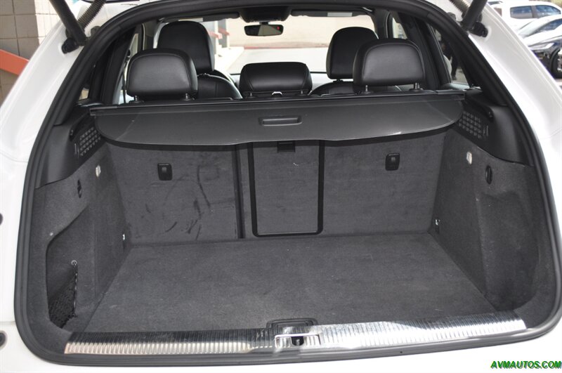 2018 Audi Q3 2.0T Premium Plus  S-Line Black Optic package - Photo 28 - Scottsdale, AZ 85260