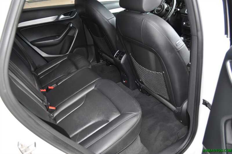 2018 Audi Q3 2.0T Premium Plus  S-Line Black Optic package - Photo 21 - Scottsdale, AZ 85260