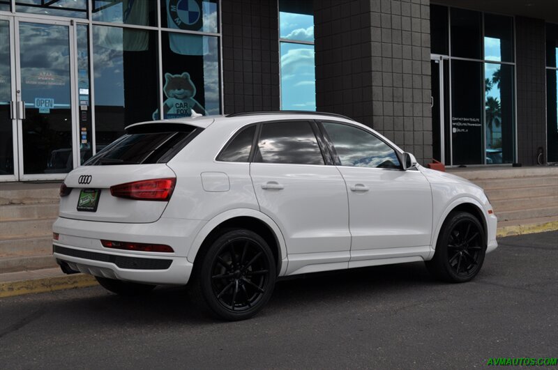 2018 Audi Q3 2.0T Premium Plus  S-Line Black Optic package - Photo 10 - Scottsdale, AZ 85260