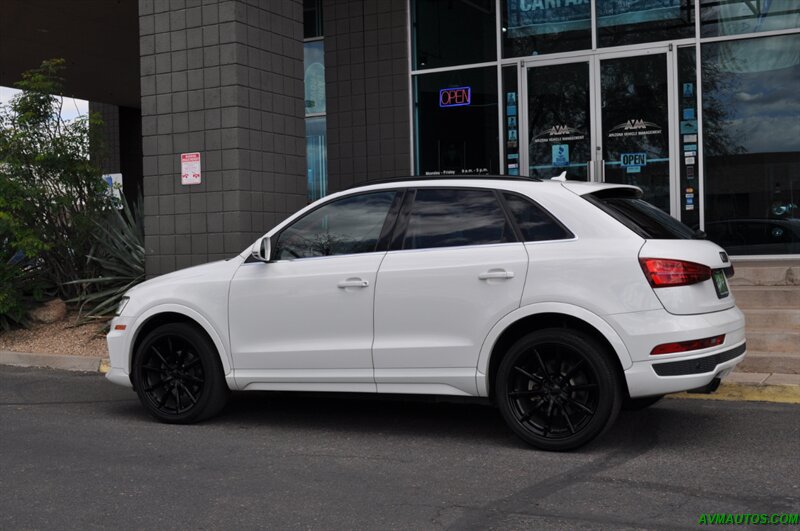2018 Audi Q3 2.0T Premium Plus  S-Line Black Optic package - Photo 9 - Scottsdale, AZ 85260