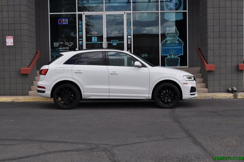 2018 Audi Q3 2.0T Premium Plus  S-Line Black Optic package - Photo 8 - Scottsdale, AZ 85260