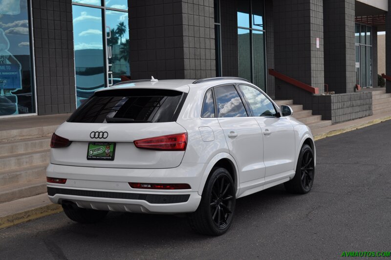 2018 Audi Q3 2.0T Premium Plus  S-Line Black Optic package - Photo 12 - Scottsdale, AZ 85260