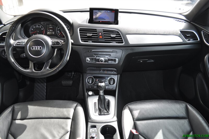 2018 Audi Q3 2.0T Premium Plus  S-Line Black Optic package - Photo 29 - Scottsdale, AZ 85260