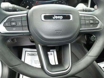 2023 Jeep Compass Latitude   - Photo 10 - Quincy, IL 62305