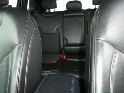 2023 Jeep Compass Latitude   - Photo 11 - Quincy, IL 62305