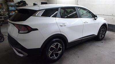 2023 Kia Sportage LX   - Photo 3 - Quincy, IL 62305