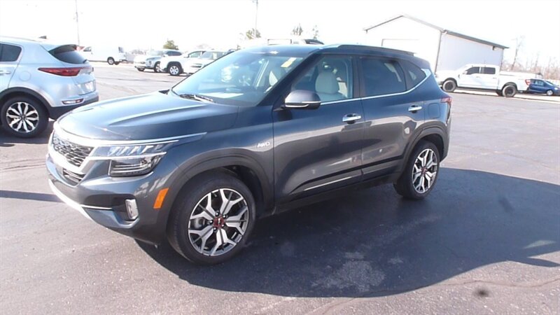 2022 Kia Seltos SX   - Photo 1 - Quincy, IL 62305