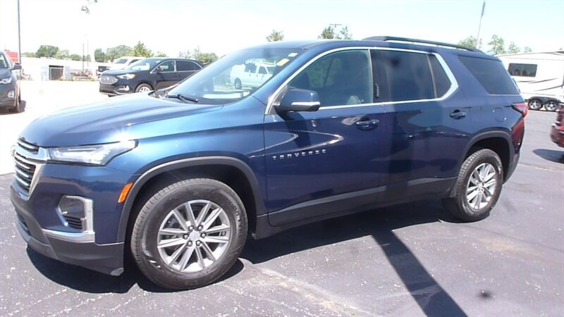 2023 Chevrolet Traverse LT Cloth  