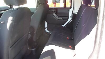 2017 Jeep Wrangler Sport S - Photo 3 - Quincy, IL 62305
