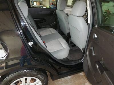 2020 Chevrolet Sonic LT - Photo 5 - Quincy, IL 62305