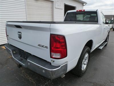 2019 RAM 1500 Classic SLT   - Photo 2 - Quincy, IL 62305