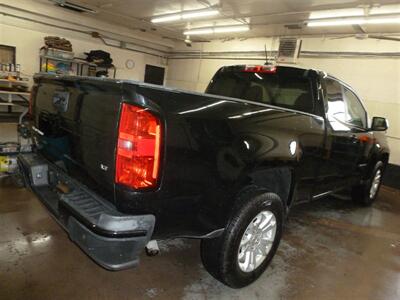 2021 Chevrolet Colorado LT   - Photo 2 - Quincy, IL 62305