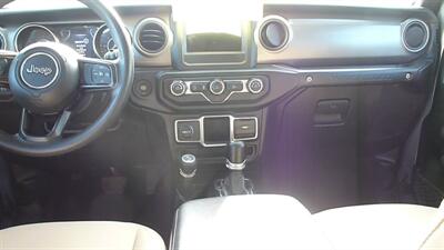 2018 Jeep Wrangler Sport   - Photo 4 - Quincy, IL 62305