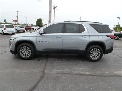 2023 Chevrolet Traverse LT Cloth   - Photo 2 - Quincy, IL 62305