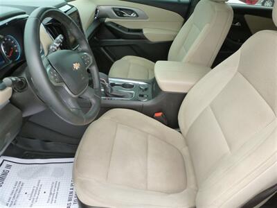 2023 Chevrolet Traverse LT Cloth   - Photo 12 - Quincy, IL 62305