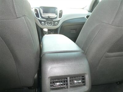2023 Chevrolet Equinox LS   - Photo 5 - Quincy, IL 62305