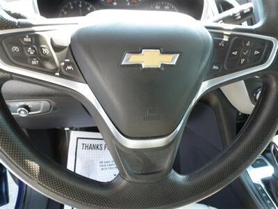 2023 Chevrolet Equinox LS   - Photo 10 - Quincy, IL 62305