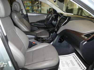 2017 Hyundai SANTA FE Sport 2.4L   - Photo 6 - Quincy, IL 62305