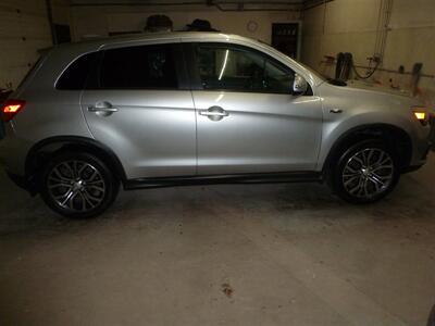 2019 Mitsubishi Outlander Sport SE - Photo 9 - Quincy, IL 62305