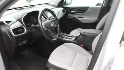 2018 Chevrolet Equinox LT - Photo 2 - Quincy, IL 62305