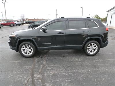 2018 Jeep Cherokee Latitude Plus   - Photo 2 - Quincy, IL 62305