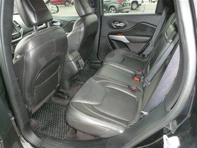 2018 Jeep Cherokee Latitude Plus   - Photo 6 - Quincy, IL 62305